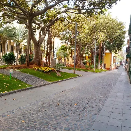Daire Apartamento Moderno A 2 Minutos De Plaza De Espana